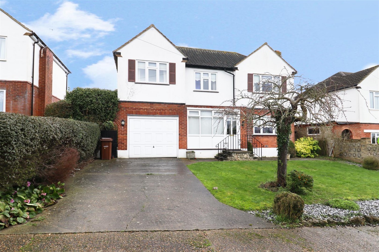 4 bedroom House for Sale Gravesend Road, Rochester
