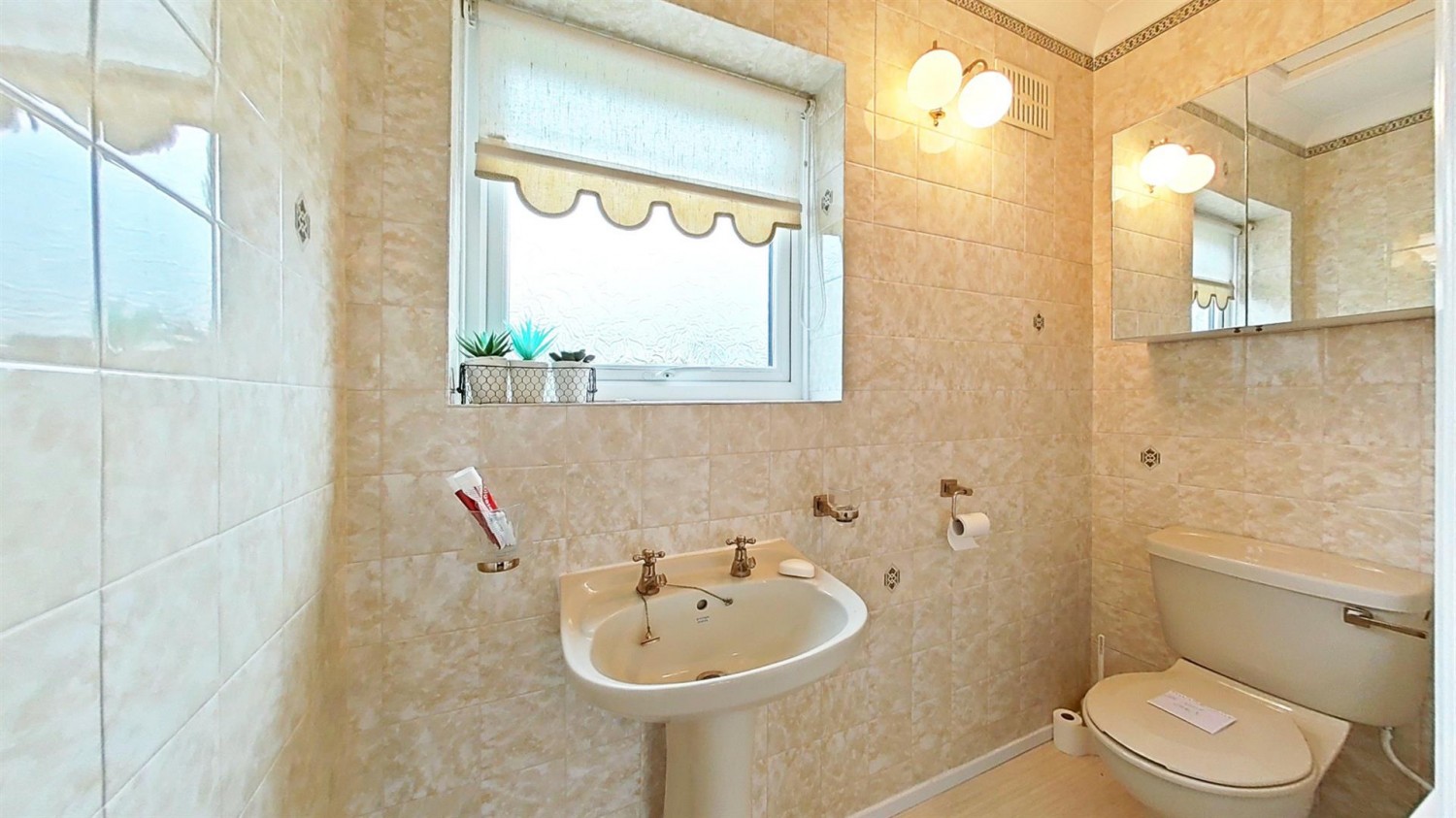 4 bedroom House for Sale Gravesend Road, Rochester