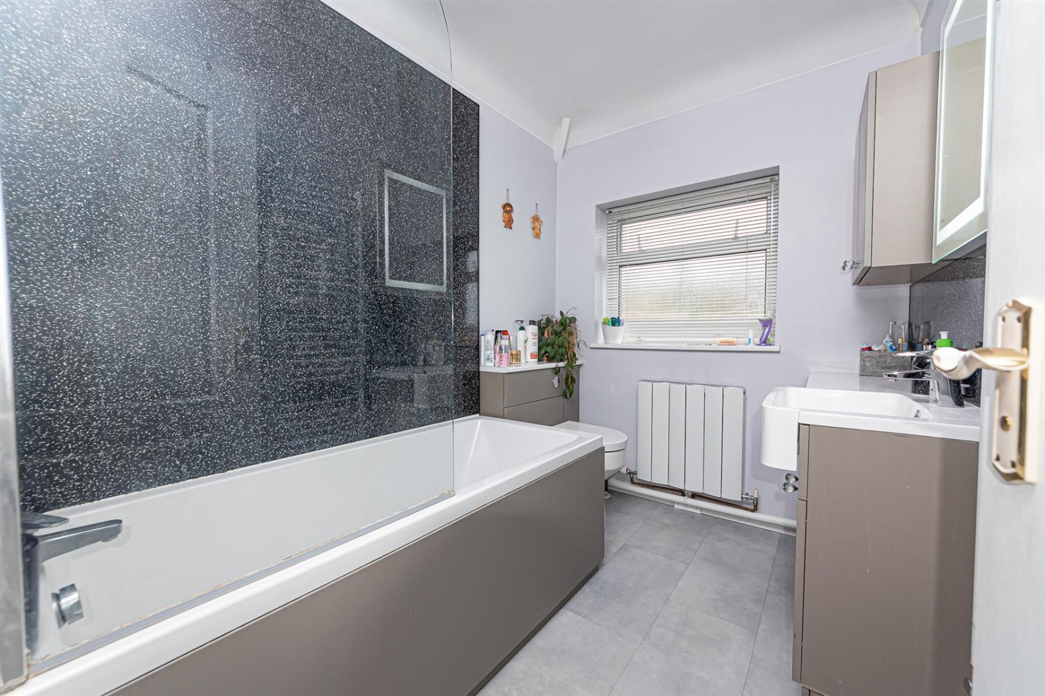 3 bedroom House in Cranmore Lane, Aldershot