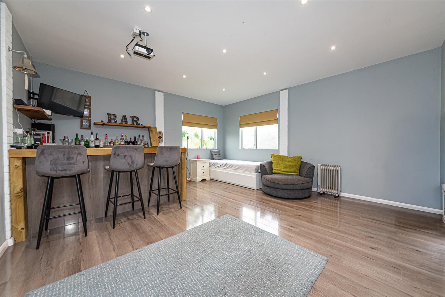 3 bedroom House in Cranmore Lane, Aldershot