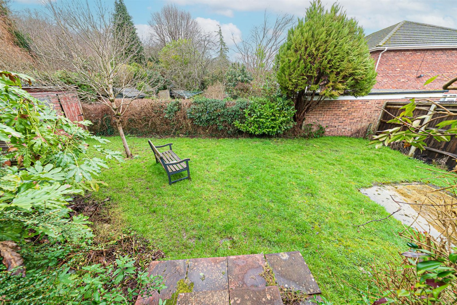 3 bedroom House in Cranmore Lane, Aldershot