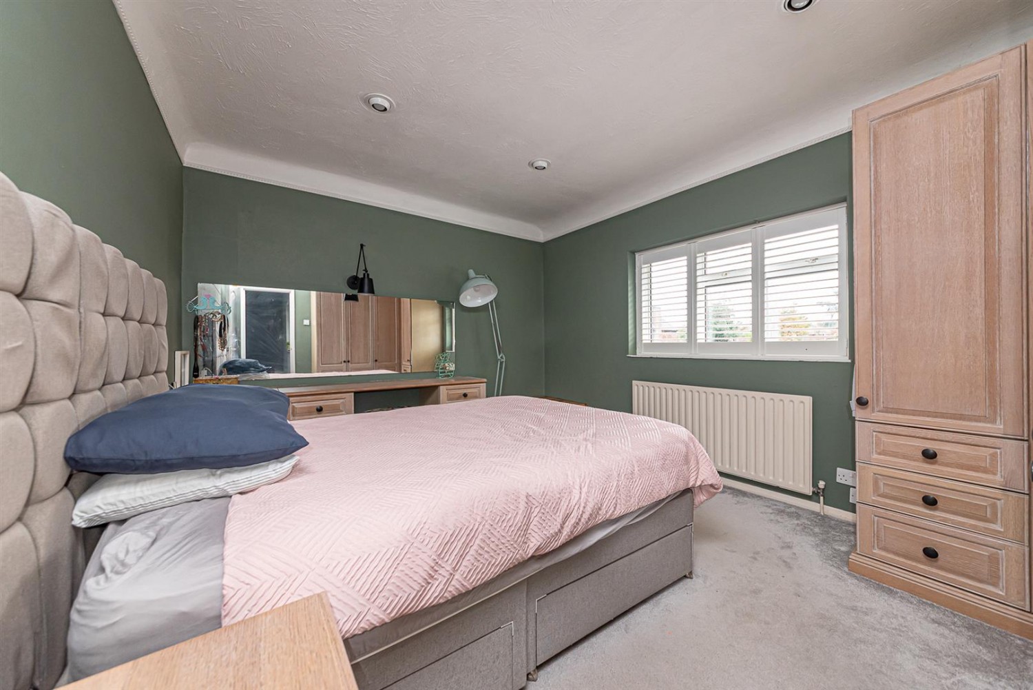 3 bedroom House in Cranmore Lane, Aldershot