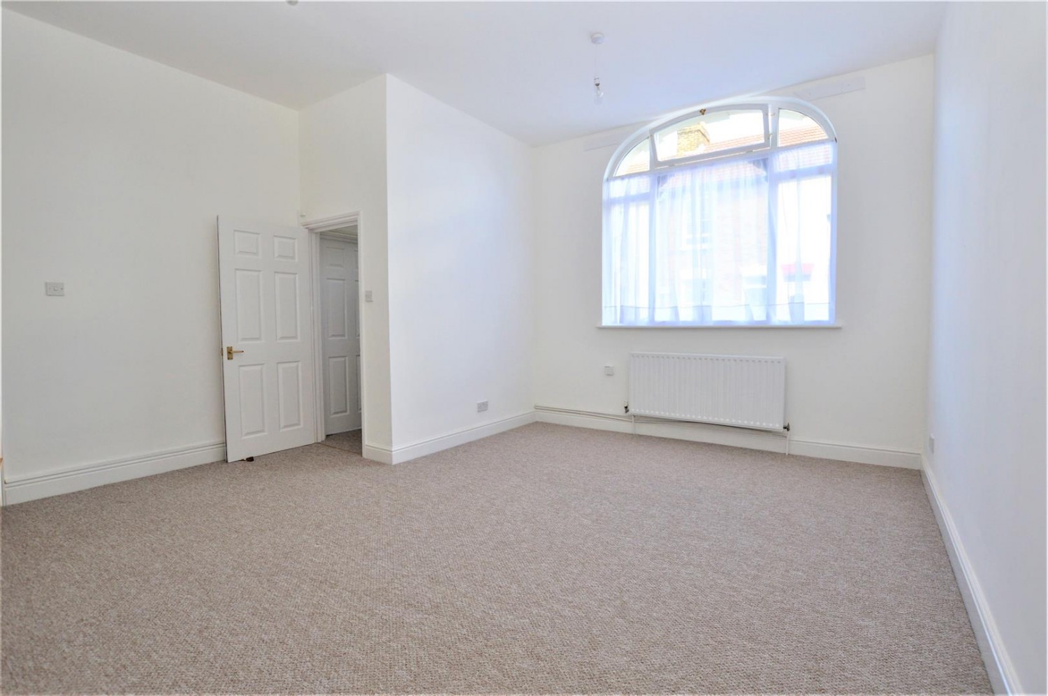 1 bedroom Flat for Letting Crown Street, Gillingham