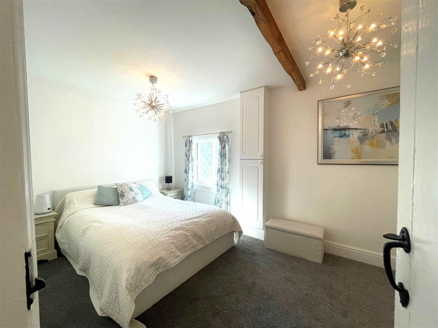 4 bedroom House for Letting Farnborough Road, Farnham