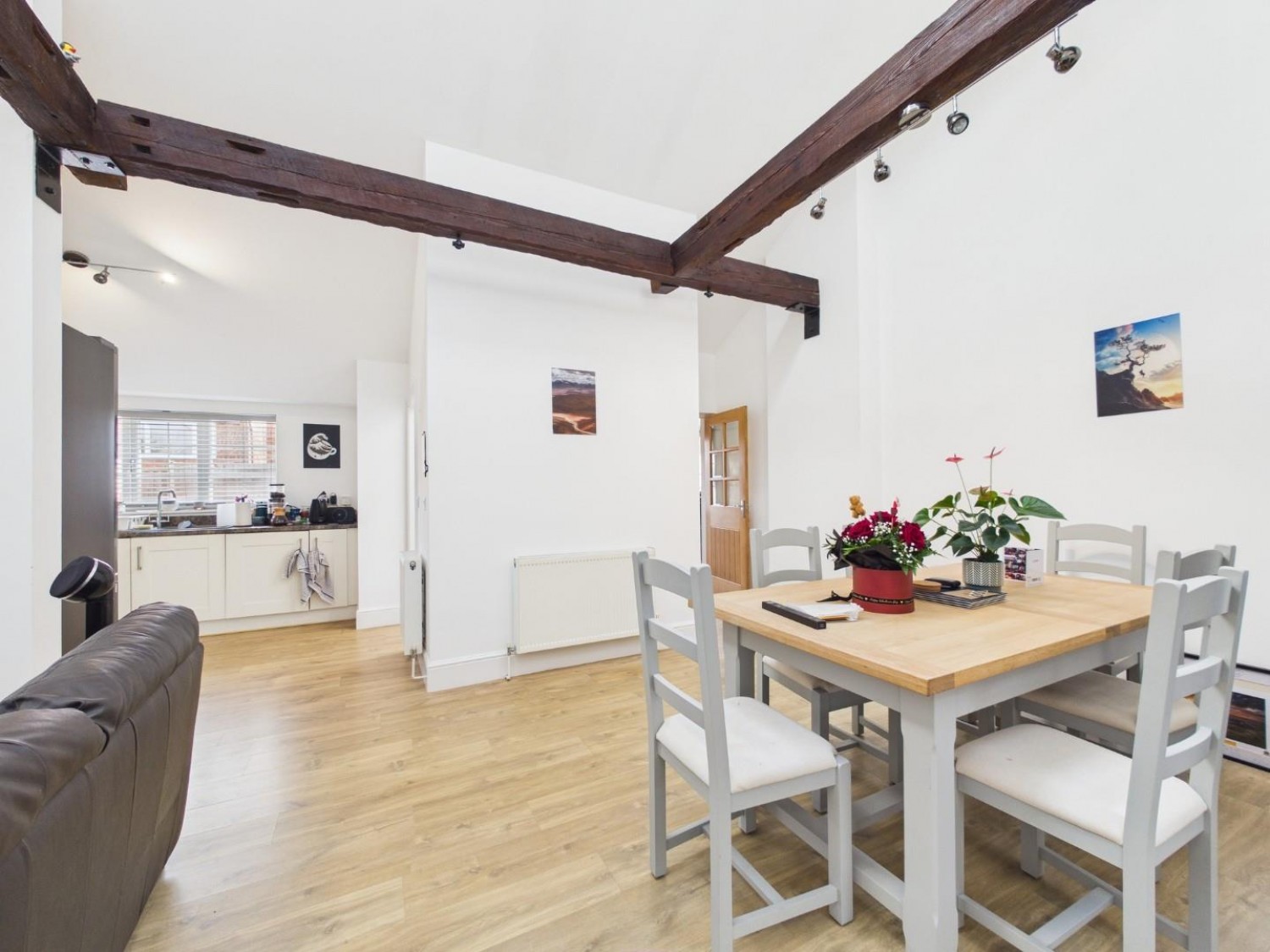 2 bedroom Bungalow for Sale Lincoln Lane, Thorpe-on-the-Hill, Lincoln