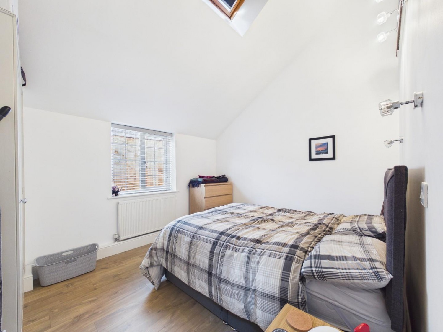 2 bedroom Bungalow for Sale Lincoln Lane, Thorpe-on-the-Hill, Lincoln