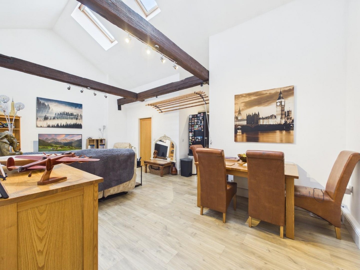 2 bedroom Bungalow for Sale Lincoln Lane, Thorpe-on-the-Hill, Lincoln