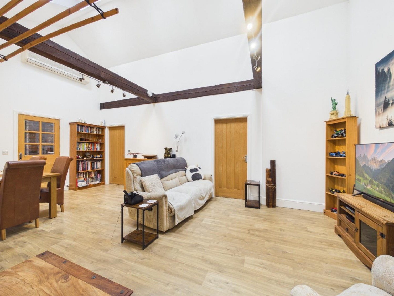 2 bedroom Bungalow for Sale Lincoln Lane, Thorpe-on-the-Hill, Lincoln