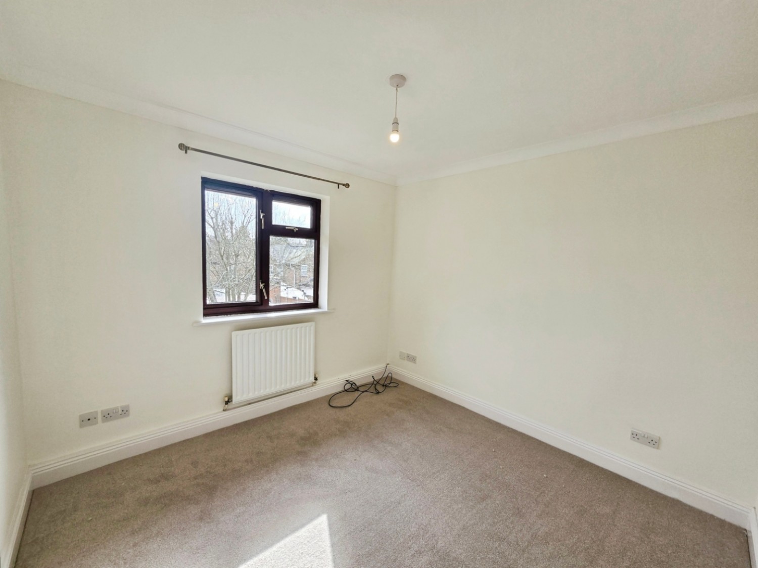 1 bedroom Flat for Letting East Station Road, Aldershot