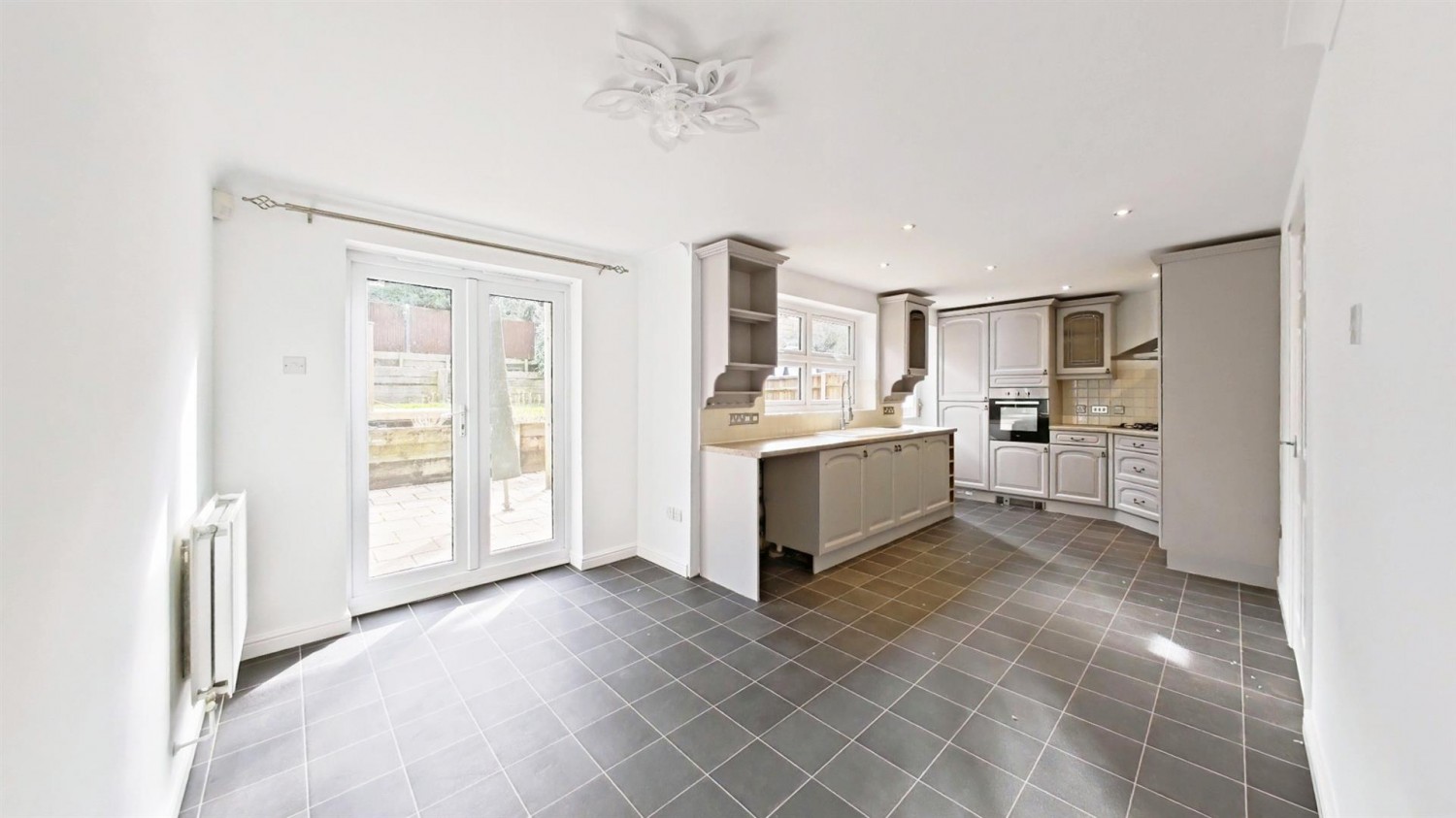 4 bedroom House for Sale Rochester Esplanade, Rochester, Kent