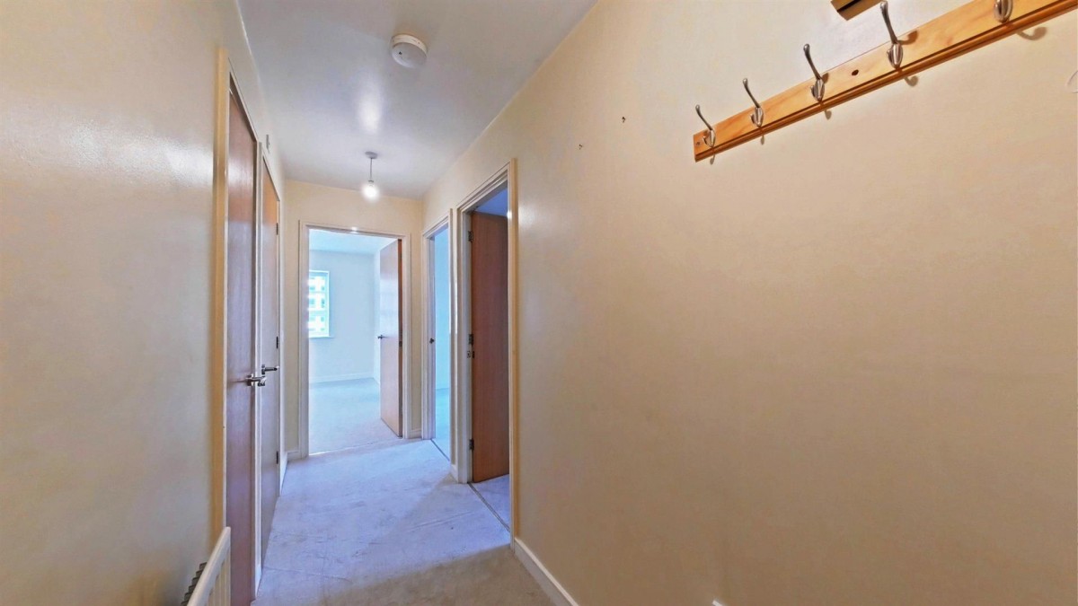 Sandpiper Close, Waterstone Park