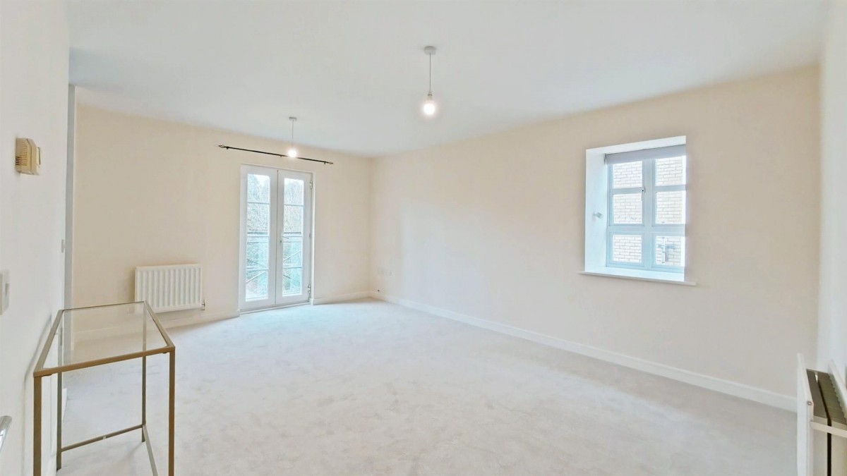 Sandpiper Close, Waterstone Park