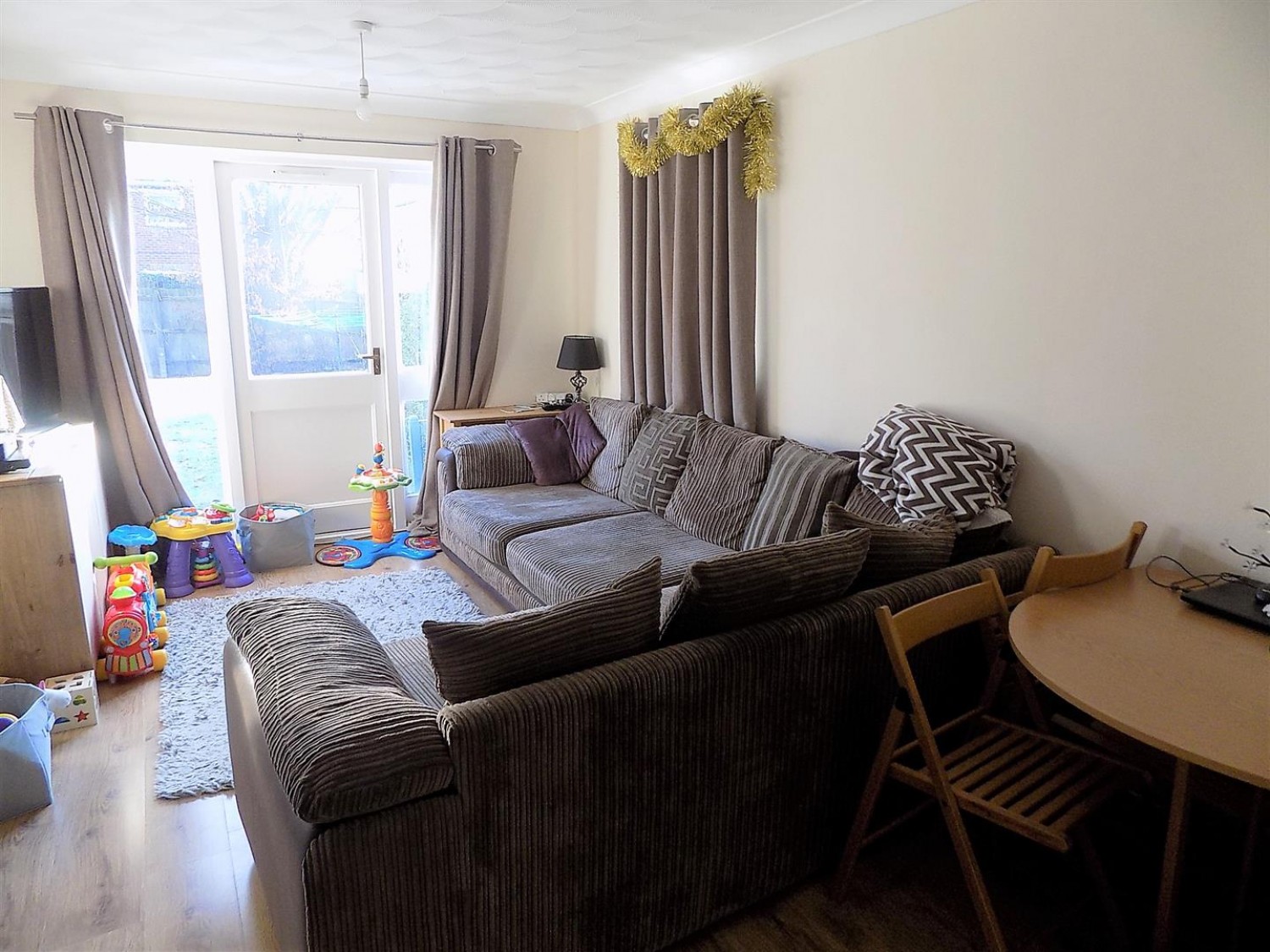 3 bedroom House for Letting Highfield Avenue, Aldershot