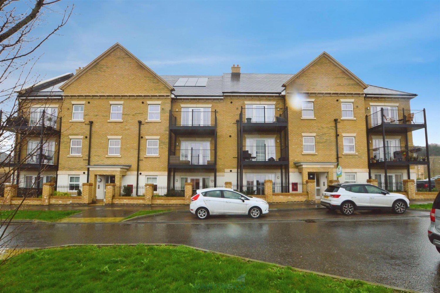 2 bedroom Flat for Letting Ackers Drive, Weldon, Ebbsfleet Valley, Swanscombe
