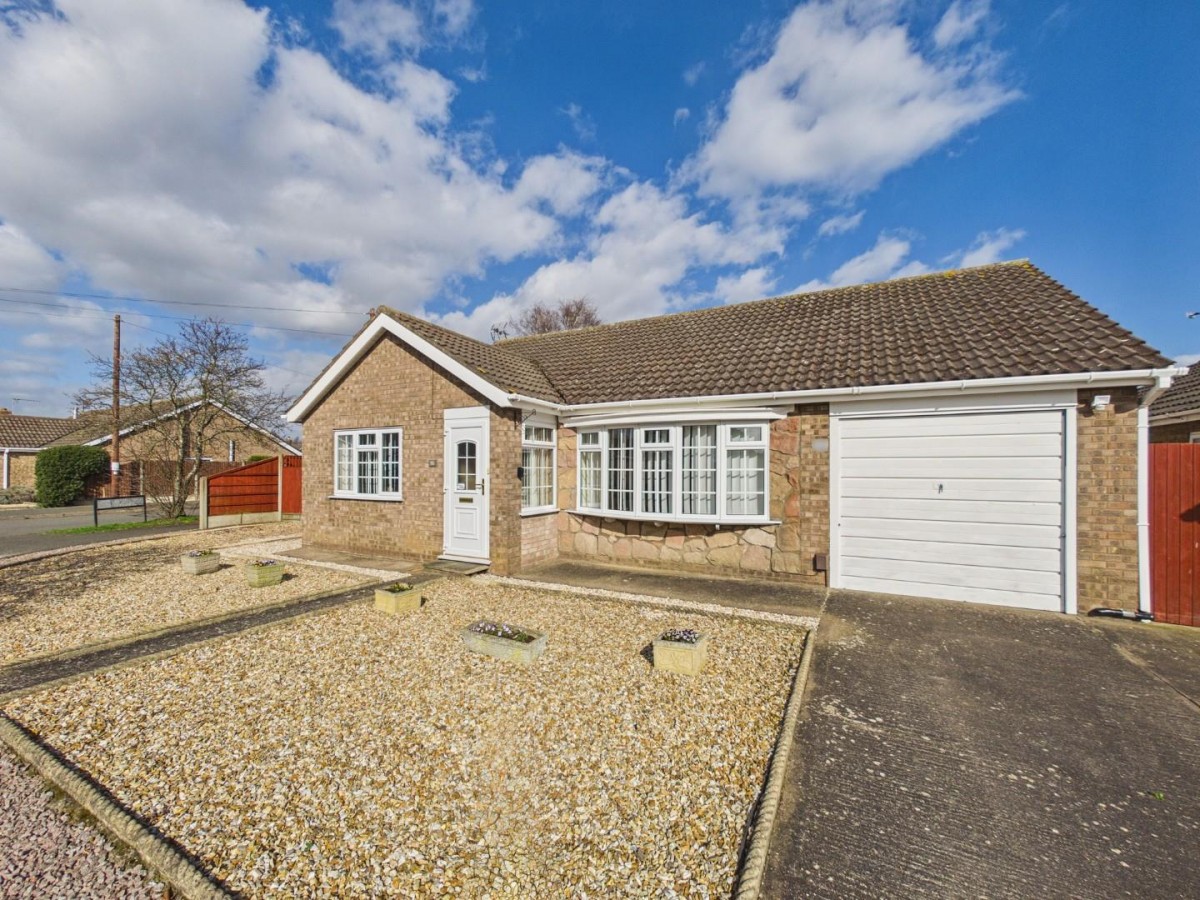 Bodmin Moor Close, North Hykeham, Lincoln