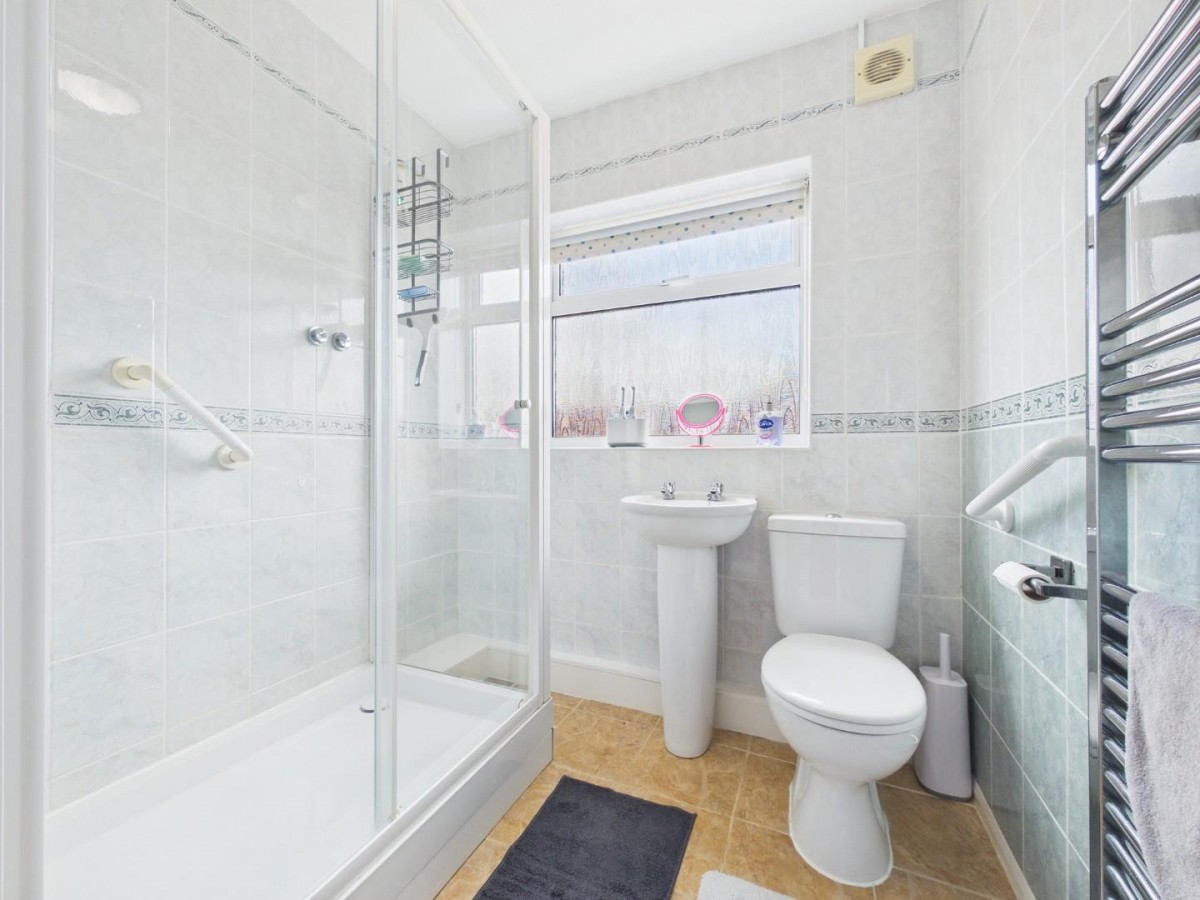 Bodmin Moor Close, North Hykeham, Lincoln