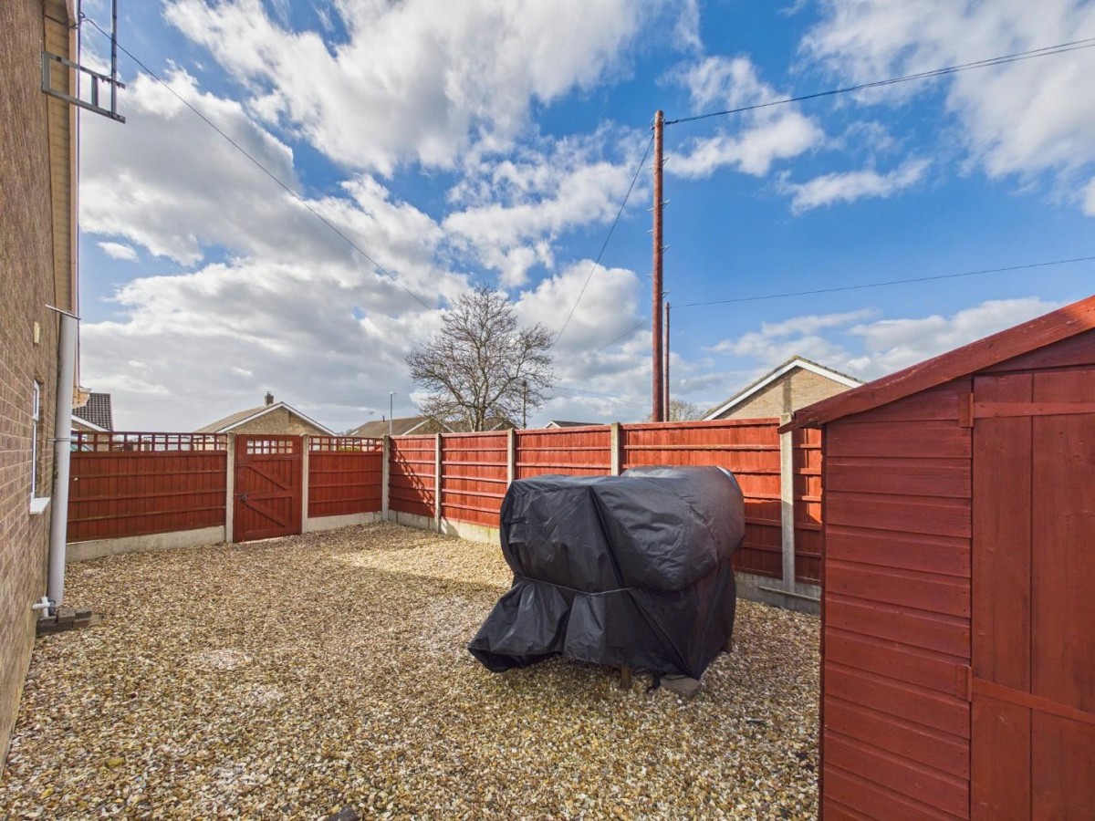 Bodmin Moor Close, North Hykeham, Lincoln