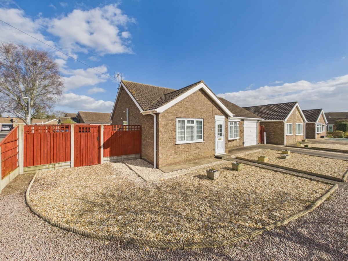 Bodmin Moor Close, North Hykeham, Lincoln