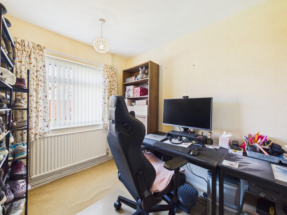 Bodmin Moor Close, North Hykeham, Lincoln