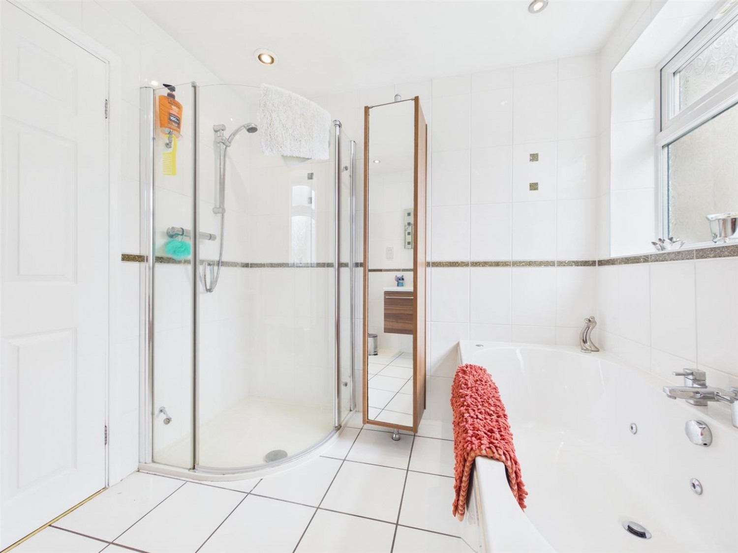 3 bedroom Bungalow for Sale Meadow Close, North Hykeham, Lincoln