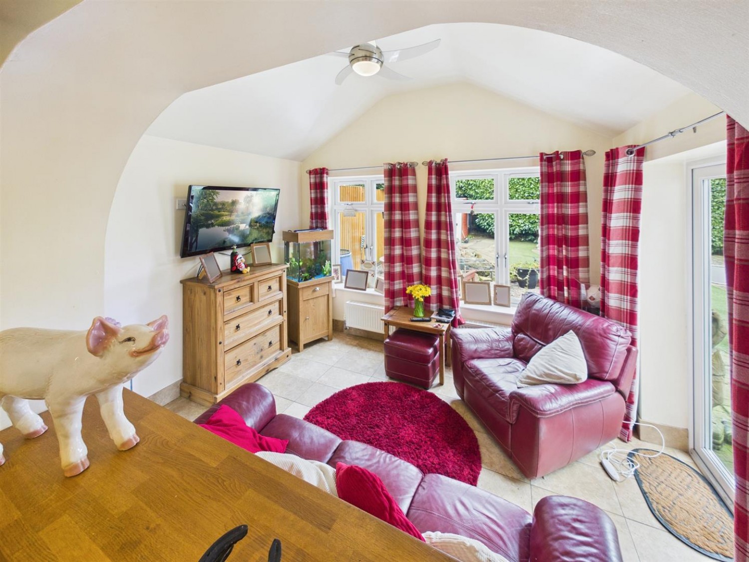 3 bedroom Bungalow for Sale Meadow Close, North Hykeham, Lincoln