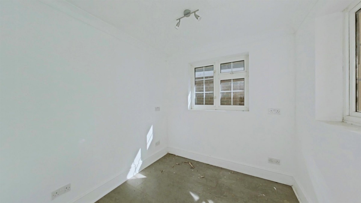 Rochester Crescent, Hoo, Rochester