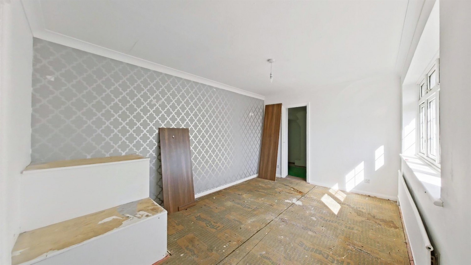 5 bedroom House for Sale Rochester Crescent, Hoo, Rochester