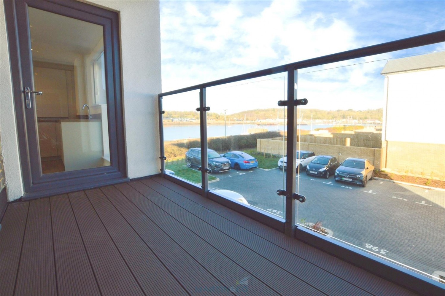 3 bedroom Flat for Letting Edgewater, St Mary's Island, Chatham