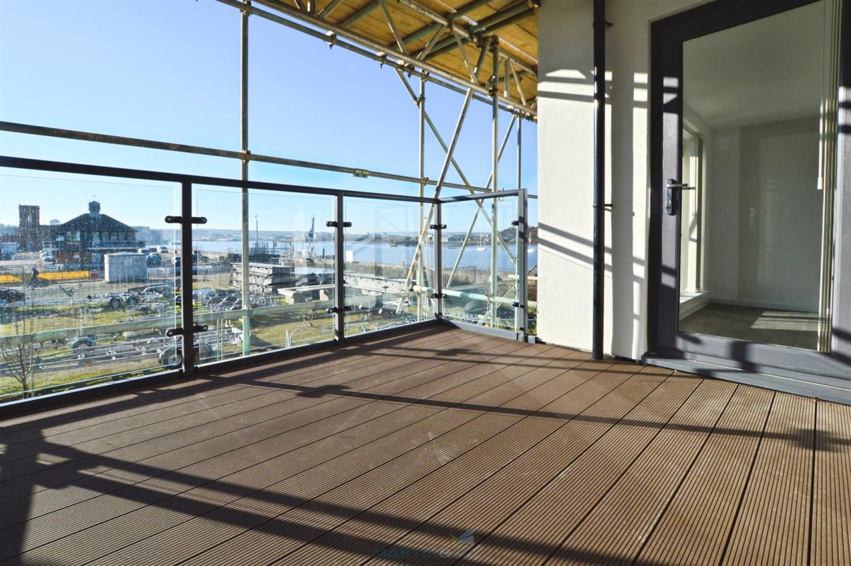 Edgewater, St Mary's Island, Chatham