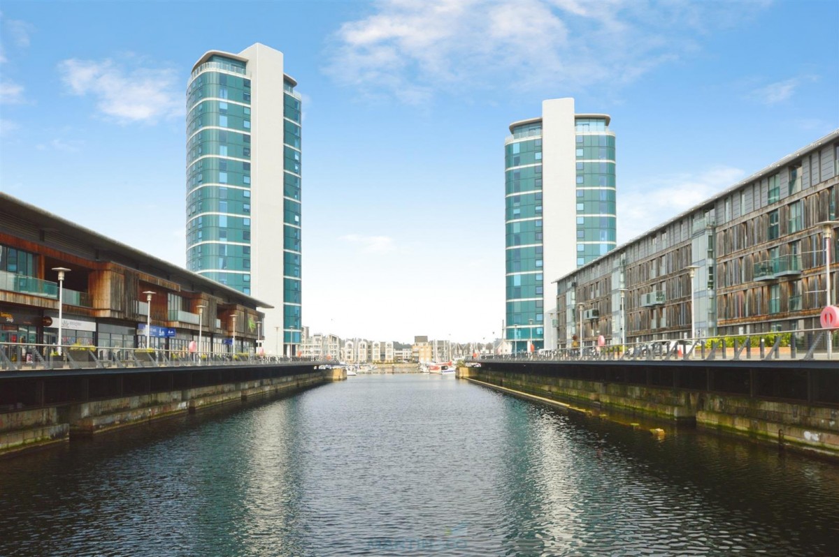 Apartment Marina Point East, Dock Head Road