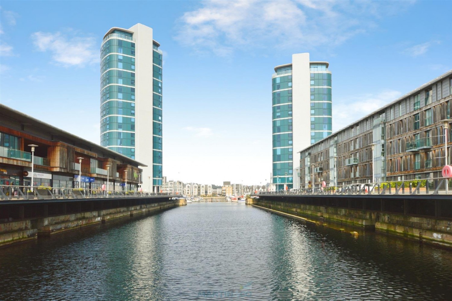 2 bedroom Flat for Letting Apartment Marina Point East, Dock Head Road