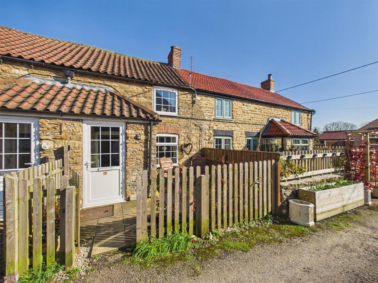 2 bedroom House for Sale West End Place, Ingham, Lincoln