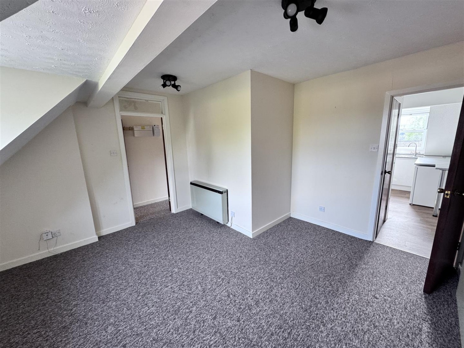 1 bedroom Flat for Sale Lysons Road, Aldershot