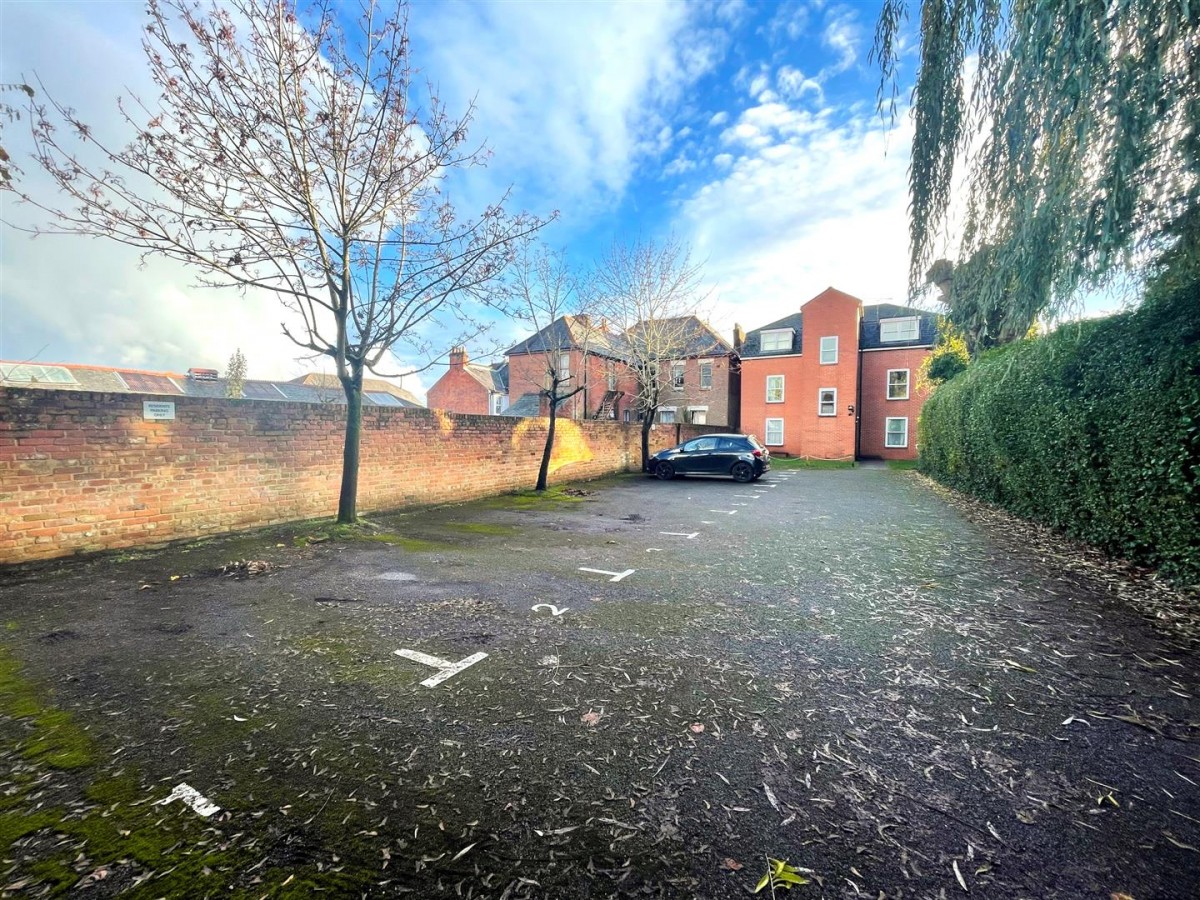 Lysons Road, Aldershot