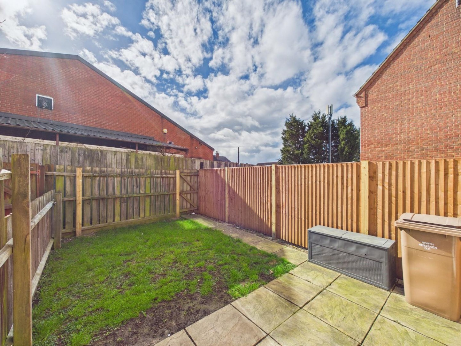 2 bedroom House for Sale Lindum Mews, North Hykeham