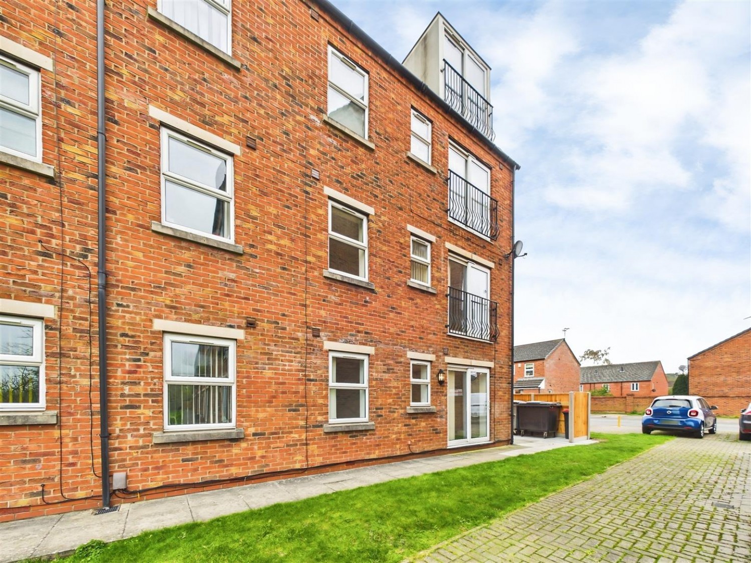 2 bedroom Flat for Sale Willow Tree Close, Lincoln