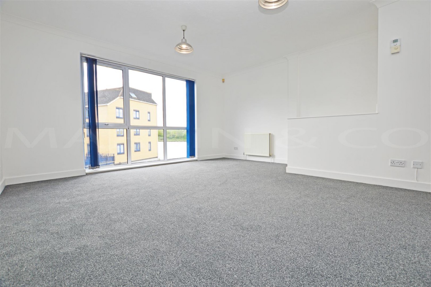 2 bedroom Flat for Letting The Mariners, Valetta Way