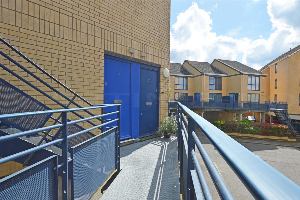 The Mariners, Valetta Way