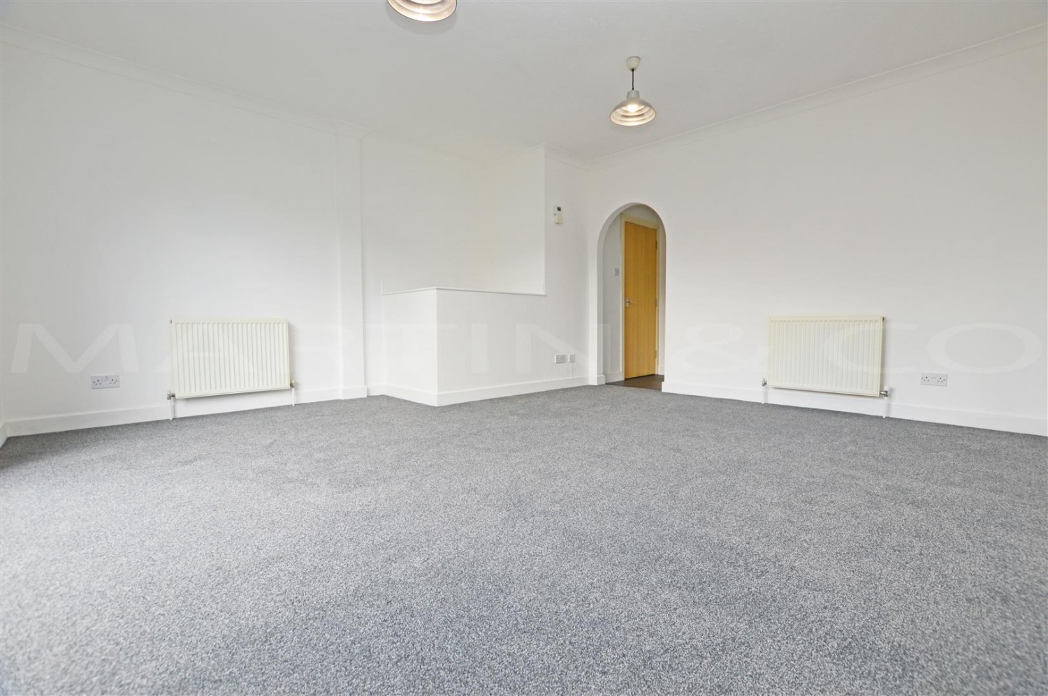 2 bedroom Flat for Letting The Mariners, Valetta Way