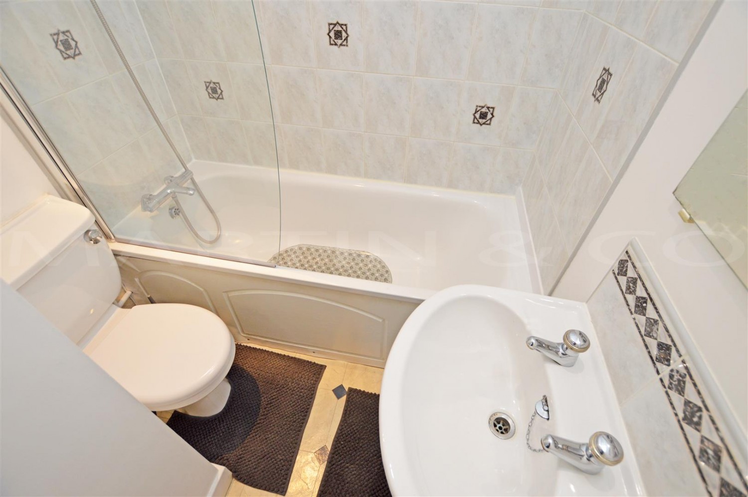 2 bedroom Flat for Letting The Mariners, Valetta Way