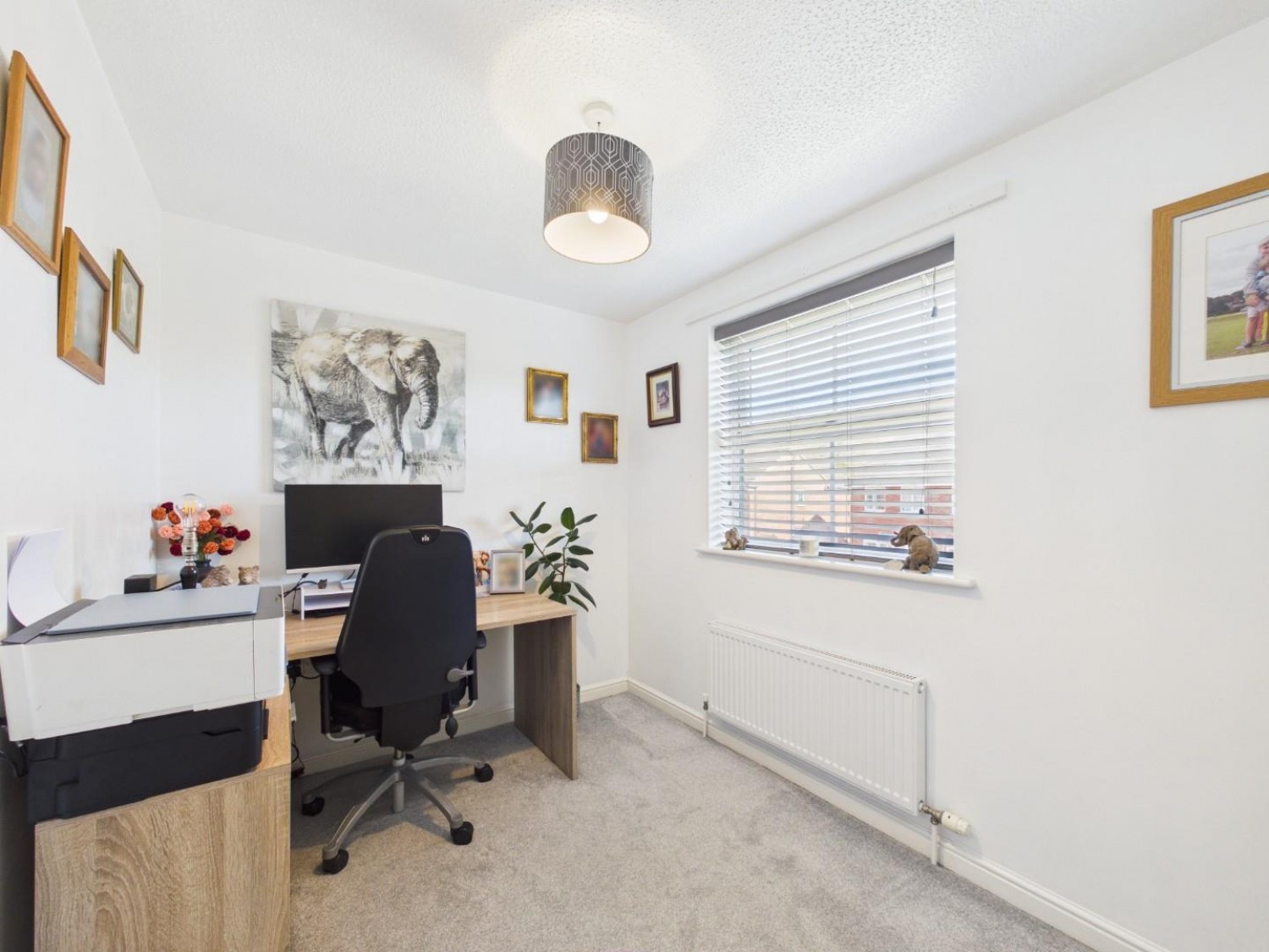 4 bedroom House for Sale Fox Covert, South Hykeham, Lincoln