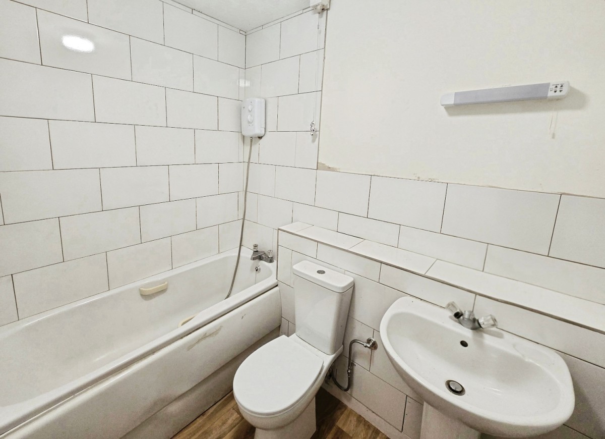 Stratfield House, Birchett Road