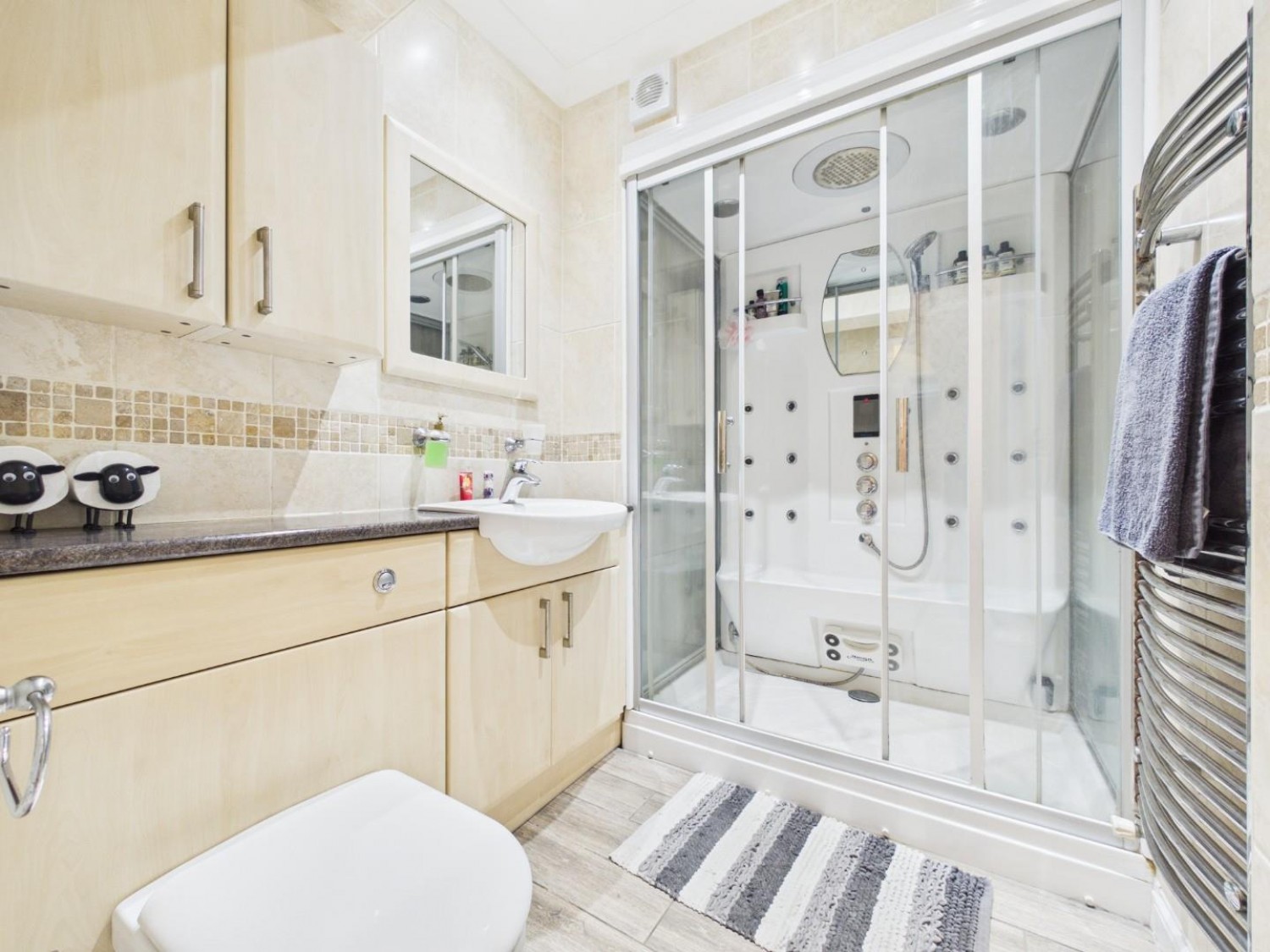 4 bedroom House for Sale Fosse Lane, Thorpe-On-The-Hill, Lincoln