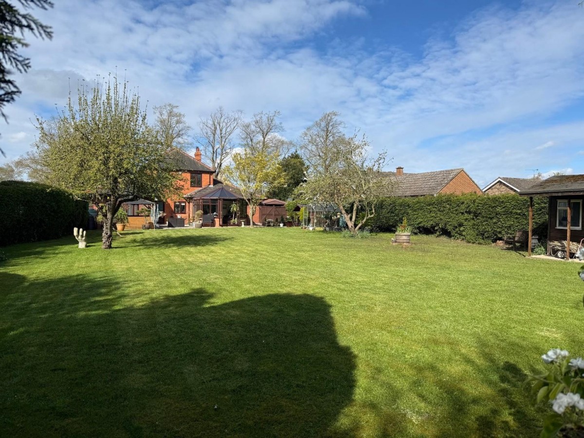 Fosse Lane, Thorpe-On-The-Hill, Lincoln