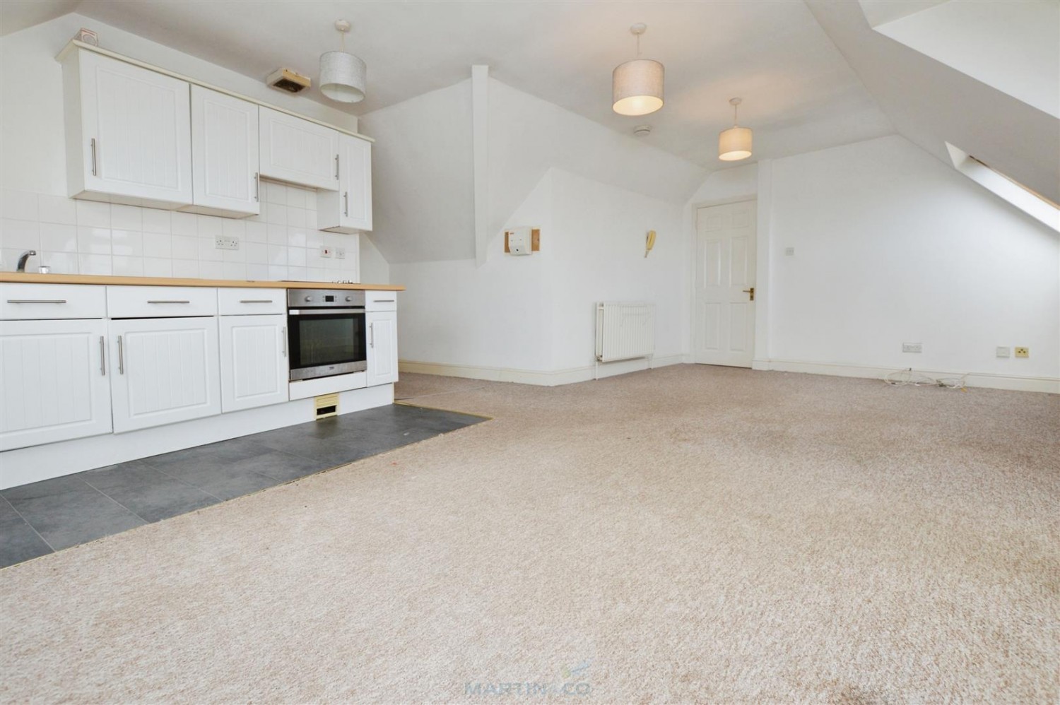 1 bedroom Flat for Letting Admiral Court, Crown Street