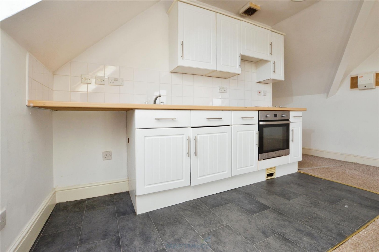 1 bedroom Flat for Letting Admiral Court, Crown Street