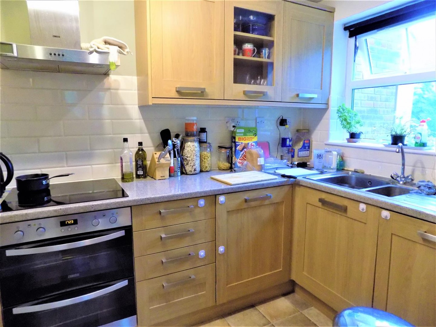 2 bedroom Flat for Letting Wingate Court, Aldershot