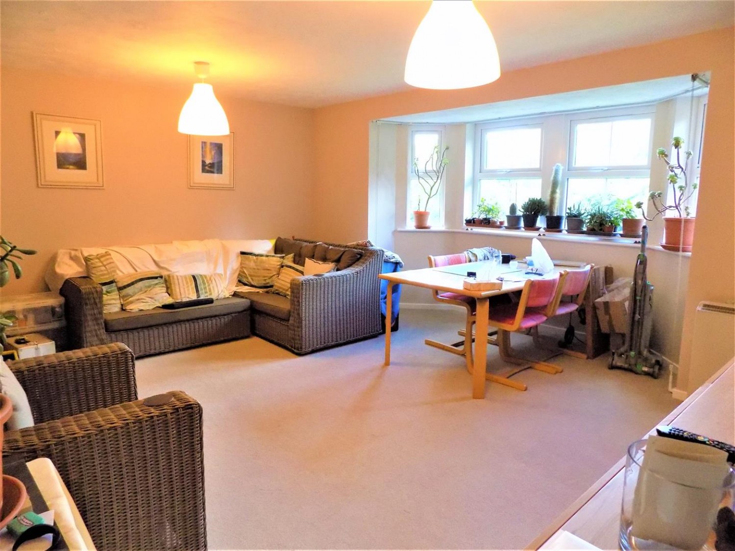 2 bedroom Flat for Letting Wingate Court, Aldershot