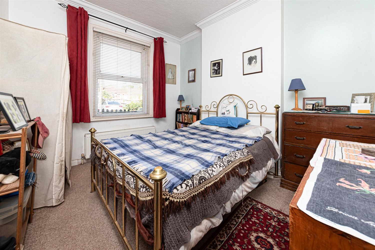 2 bedroom Flat for Sale St. Georges Road