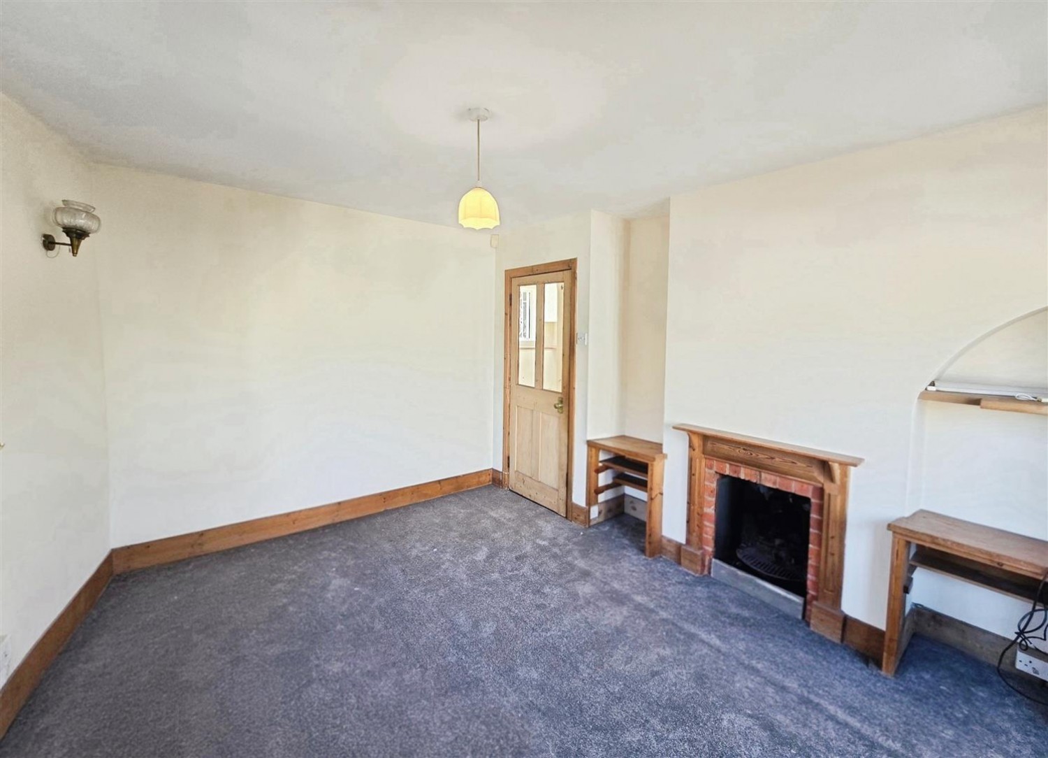 2 bedroom House for Letting Cargate Hill, Aldershot